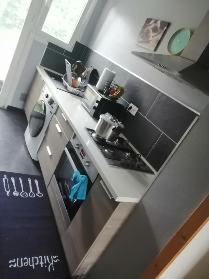 Chambre Dans Appartement A ניורט מראה חיצוני תמונה