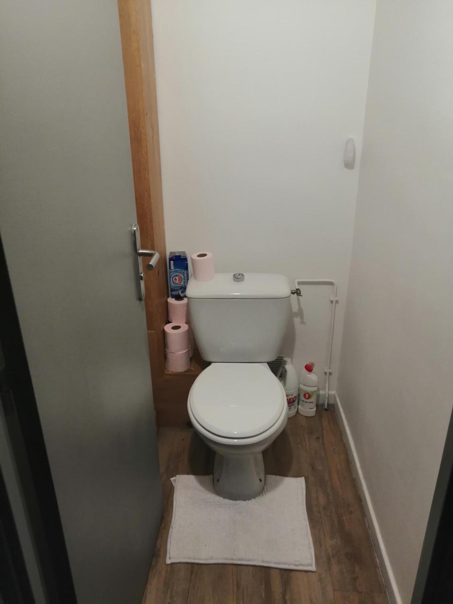 Chambre Dans Appartement A ניורט מראה חיצוני תמונה