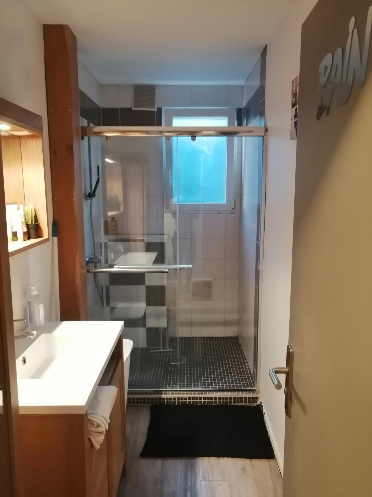 Chambre Dans Appartement A ניורט מראה חיצוני תמונה